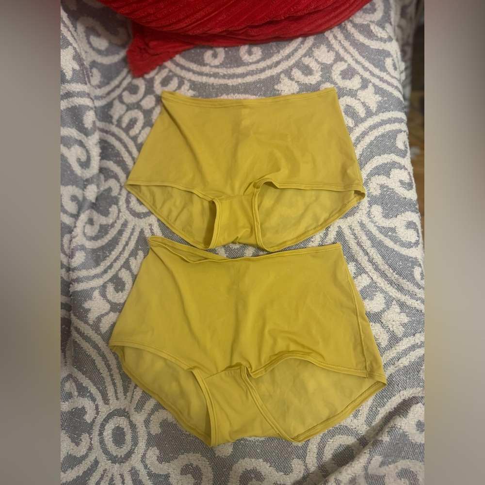 Bundle Of 2 Panties Skims Size XXS Boy Short Panties Topaz  Panty NWT Yellow